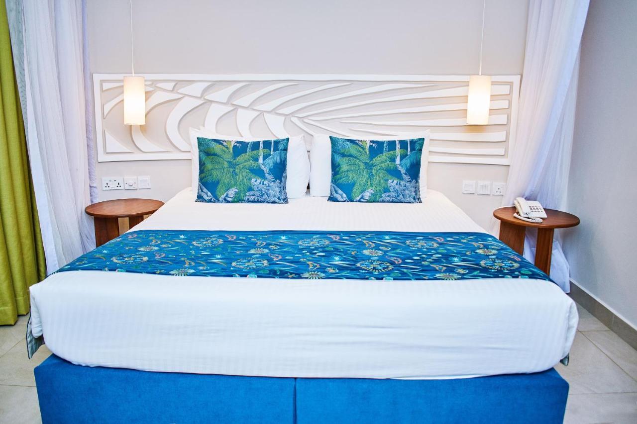 Neptune Village Beach Resort & Spa Galu Exteriör bild