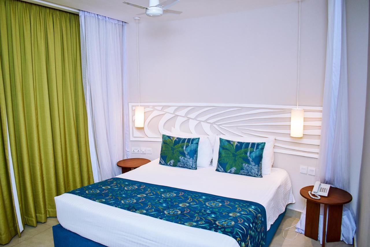 Neptune Village Beach Resort & Spa Galu Exteriör bild