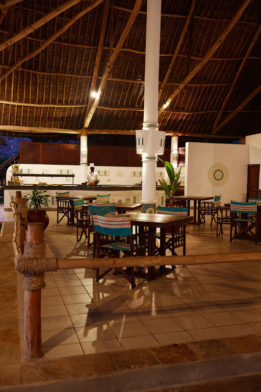 Neptune Village Beach Resort & Spa Galu Exteriör bild