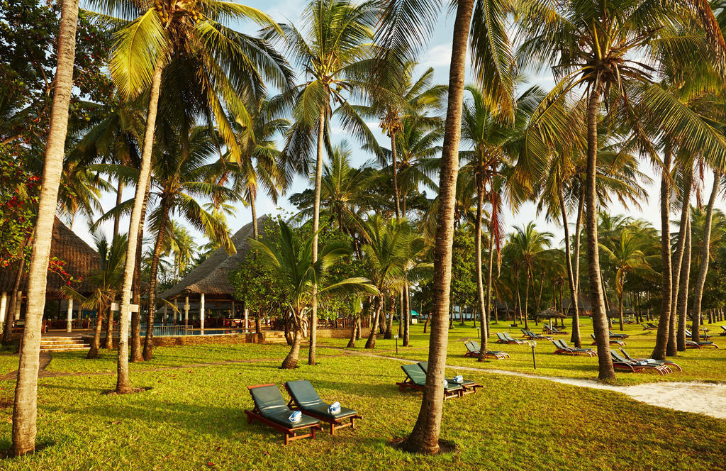 Neptune Village Beach Resort & Spa Galu Exteriör bild