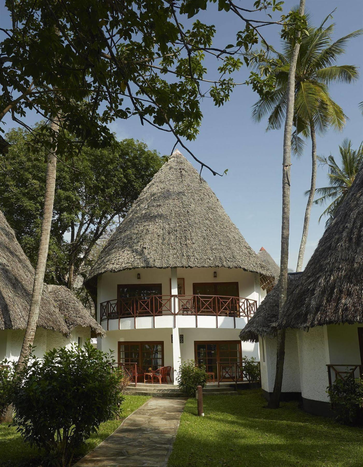 Neptune Village Beach Resort & Spa Galu Exteriör bild