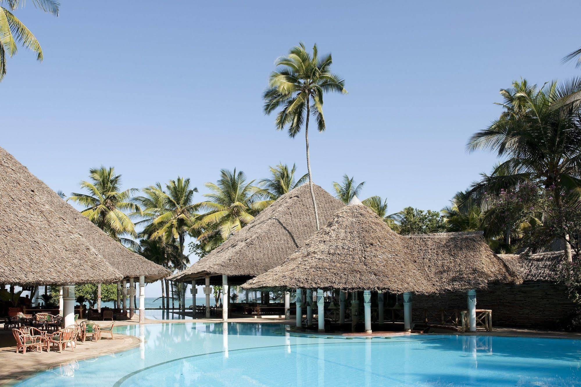 Neptune Village Beach Resort & Spa Galu Exteriör bild