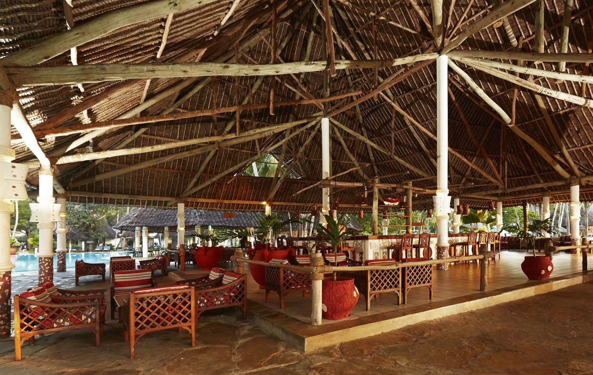 Neptune Village Beach Resort & Spa Galu Exteriör bild
